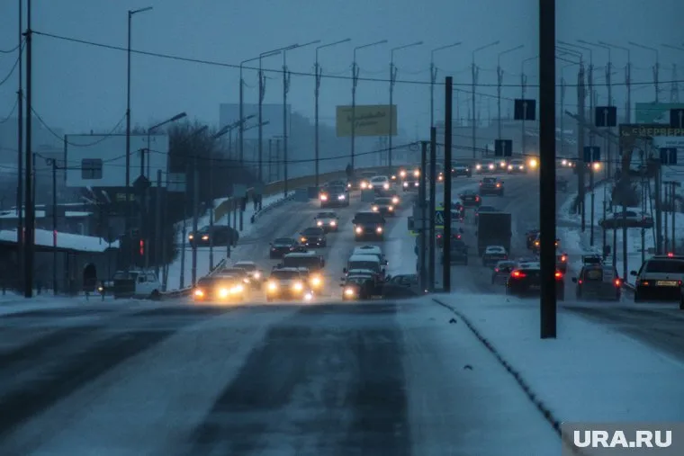Власти Кургана закрывают движение по мосту, чтобы завершить ремонт