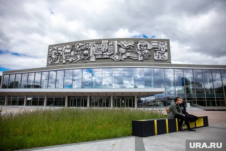 Кадровые перестановки в мэрии Екатеринбурга отразятся на Дворце молодежи