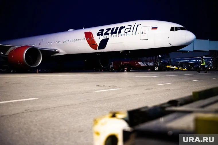 Авиакомпания Azur air впервые начнет выполнять ежедневные рейсы из Кольцово во Внуково