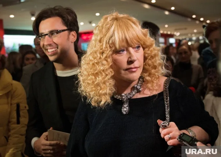 Алла Пугачева сделала своему супругу подарок на день рождение, сообщили в СМИ