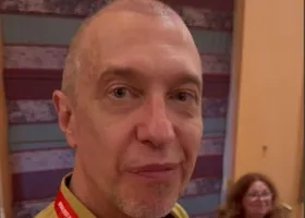 «В ушах гудит»: Соседов сбежал с концерта Лазарева