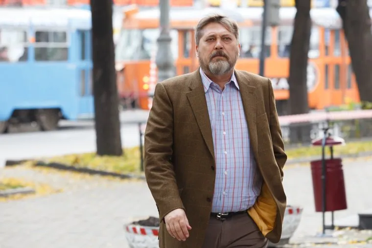 Евгений Куйвашев на Уральской индустриальной биеннале в гостинице Исеть. Екатеринбург, злоказов владимир