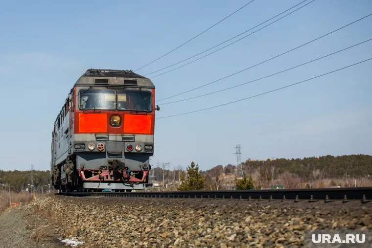 Представители железной дороги призывают в бдительности и повышенному вниманию на переездах