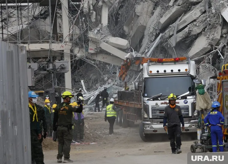 Землетрясения в Бангкоке 28 марта обрушило здание