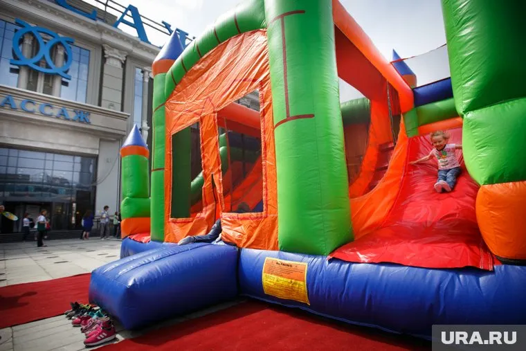 Батут был на открытии парка