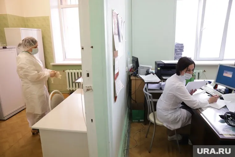 Врачи из силовых ведомств, заразившиеся коронавирусом, смогут получить выплаты.