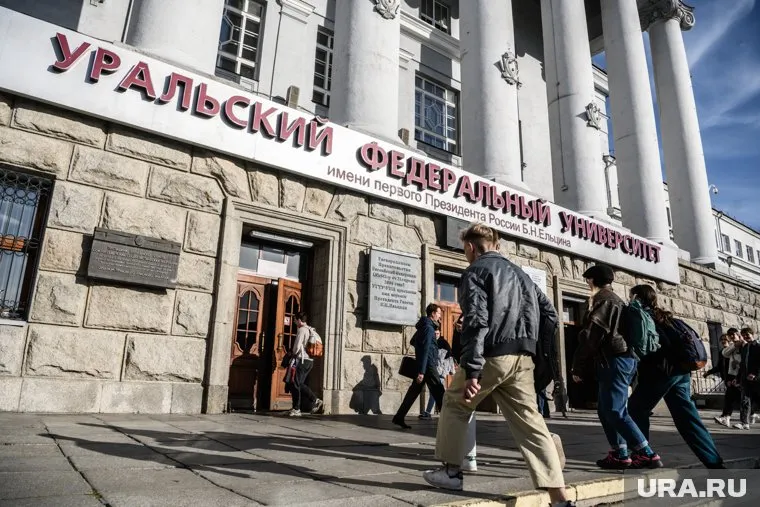 Контроль усилили именно за иностранцами — с целью соблюдения цели въезда в Россию