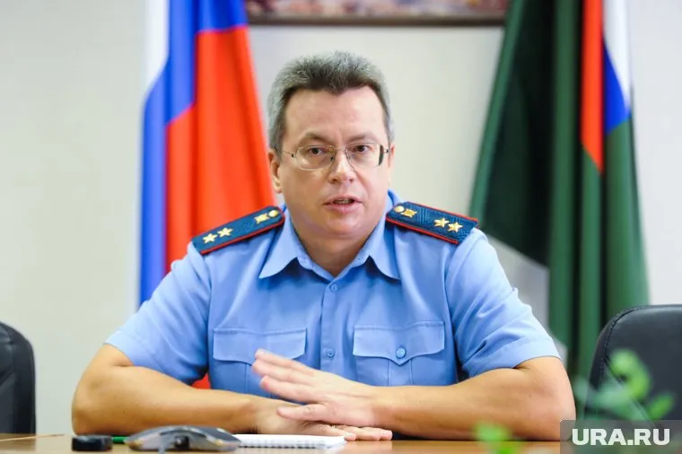 Петр Решетников (на фото) доложил Александру Бастрыкину о ситуации с переселением жителей области из ветхо-аварийного жилья