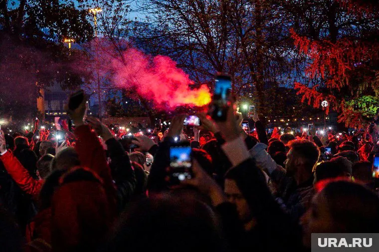 Активисты в Москве выступили в поддержу несанкционированных митингов в Екатеринбурге