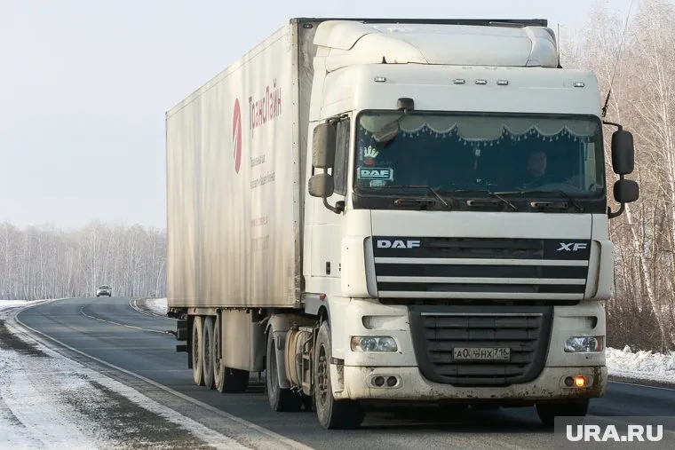 Ограничения введены для большегрузов, такси и автобусов