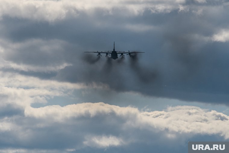 NYT: American Airlines отменила рейсы на маршруте, где разбился самолет