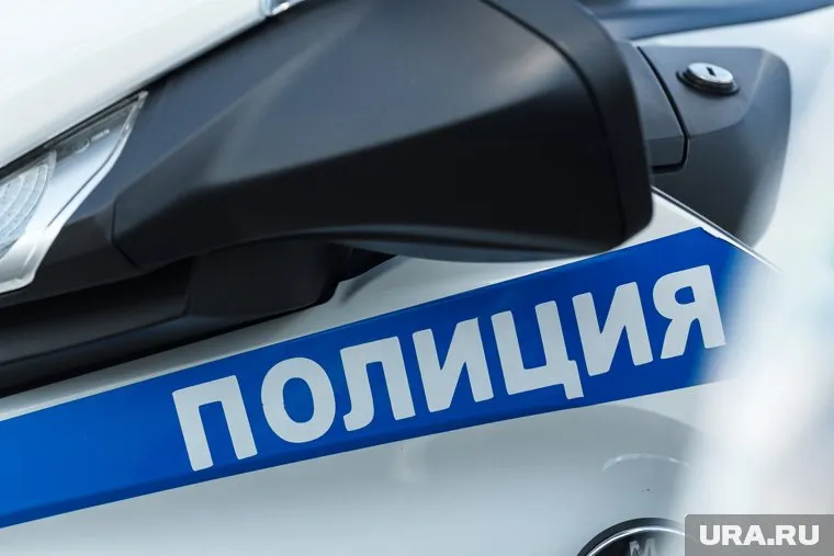 Мужчина напал с автоматом на отдел полиции