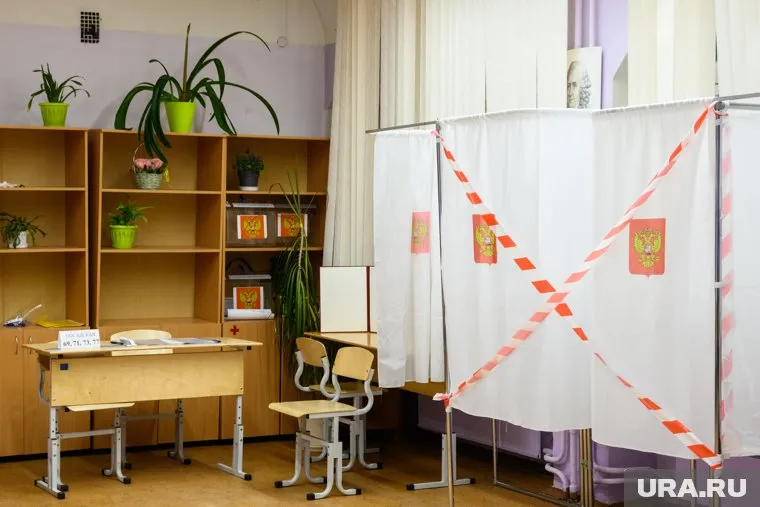 Борис Вишневский не принес нужные документы, пояснили в избиркоме