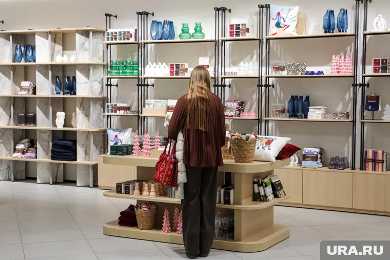 Корреспондент URA.RU посмотрел на ассортимент нового магазина