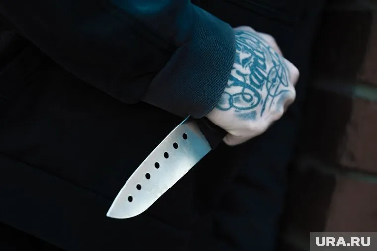 Нападавший был с ножом