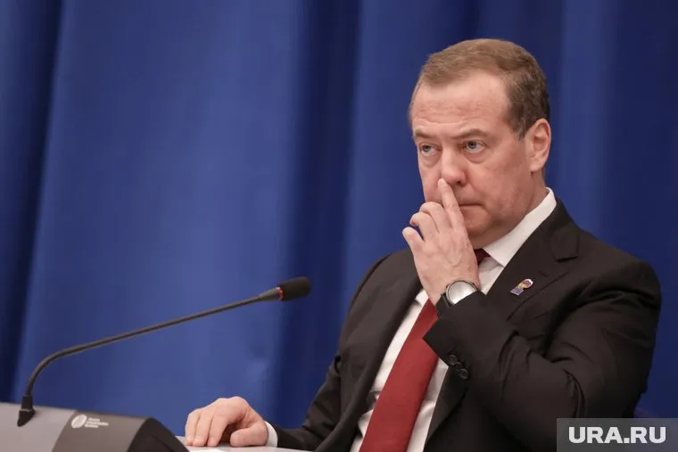 Присутствие любых иностранных военных подразделений на территории Украины будет расцениваться как враждебное