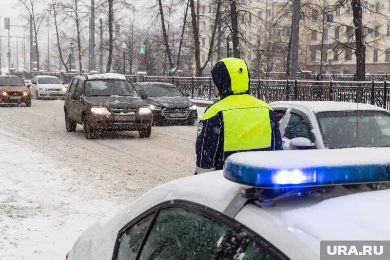 Водителям придется заплатить 500 рублей за яркие украшения на своем авто