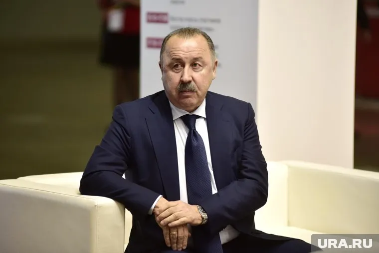 Валерий Газзаев, по сути, так и не сформулировал свой вопрос