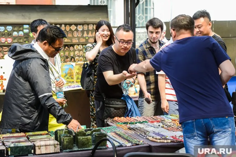 Жителям Турции запретили покупать некоторые категории товаров