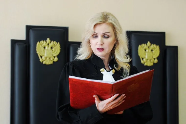 Приговор Сергею Мануйлову, бывшему директору СК Гринфлайт, в суде центрального района. Челябинск