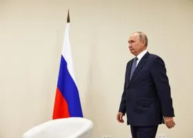 Путин трогательно встретился со своей школьной учительницей
