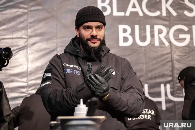 Тимати находится в отпуске в Дубае