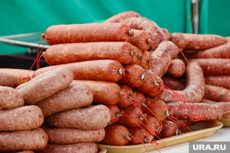 Курганец с ломом вскрыл магазин, чтобы украсть колбасу и другие продукты