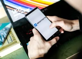 Блогеры рассказали о способах сэкономить: 7 полезных пабликов «ВКонтакте»