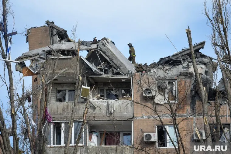 Ракеты ВСУ повредили здание клинической больницы в Херсоне, заявили в ГУ МВД