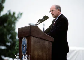 Умер Дик Чейни: биография идеолога войны в Ираке и вдохновителя пыток