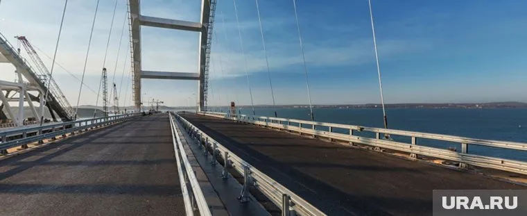 Открытие движения по Крымскому мосту намечено уже на 15 мая