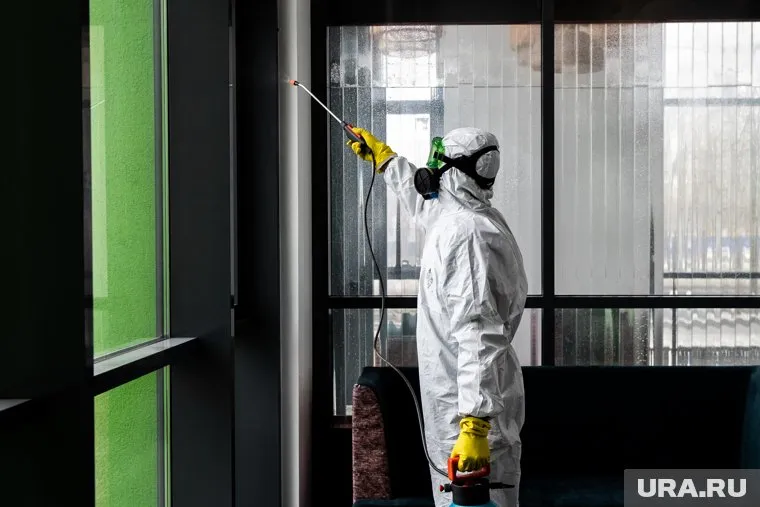 Общежитие продезинфицировали, а затем закрыли на жесткий карантин