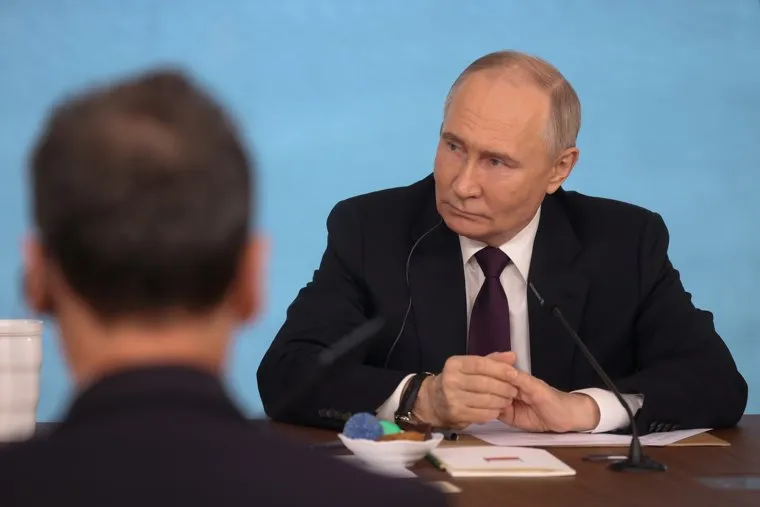 Путин. ПМЭФ-2024. Встреча с руководителями международных информационных агентств. Stock