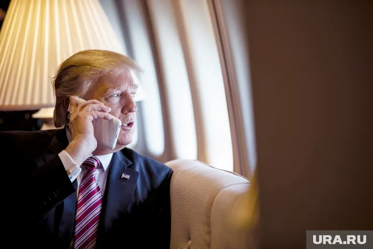 Байден позвонил Трампу после попытки покушения на него