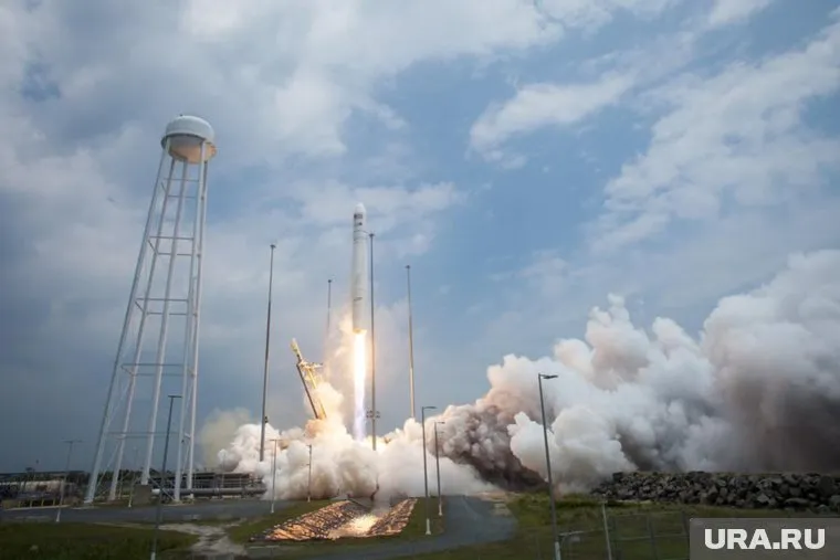 США начали готовить ответ на якобы размещение РФ ядерного оружия в космосе, передает NBC