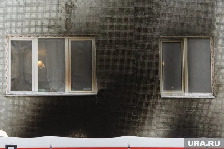 Пожар случился в одной из квартир пятиэтажки