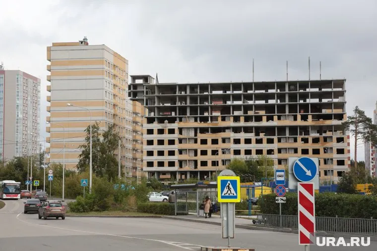 Проблемные дома на Переселенческой должны быть достроены к концу 2024 года, обещают в региональном министрое