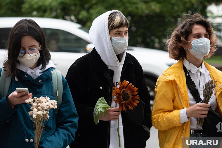 В Минске жестко задерживают участниц женского марша. ВИДЕО