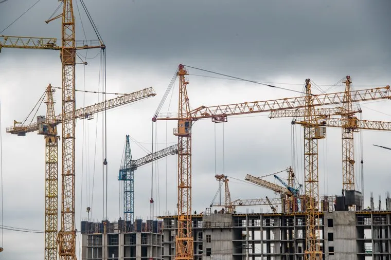 Строительство многоэтажного жилья. ЖК Погоды. Девелопмент Юг. Пермь