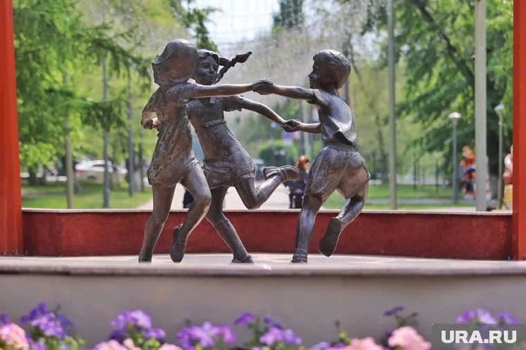 В Кургане подготовили развлечения для детей на открытом воздухе