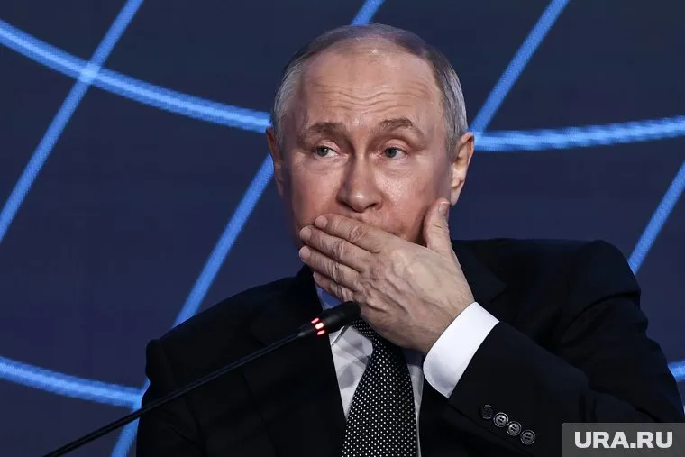 Владимир Путин не сдержал эмоция от самоотверженности бойца СВО, вновь отправившегося на фронт после ранения
