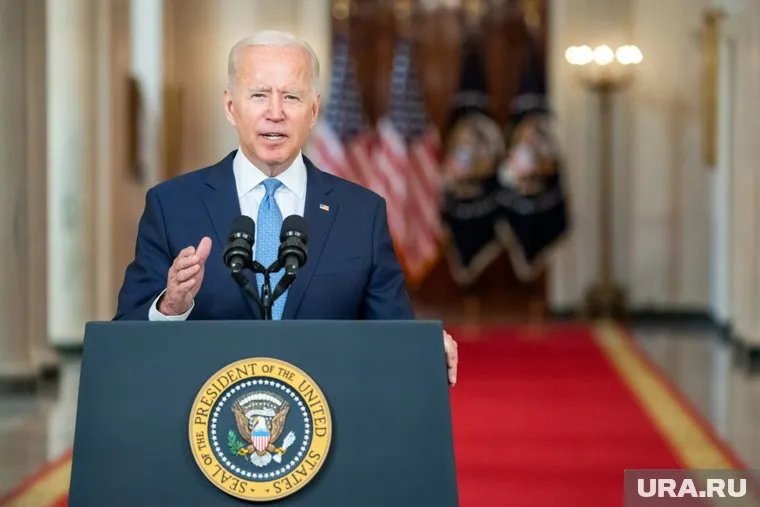 У демократов в США началась «агрессивная паника» из-за Джо Байдена