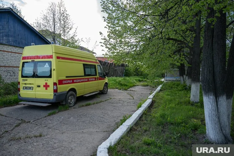 После падения ракеты 30 человек эвакуировали