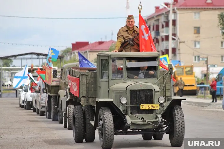 Автопробег в честь Дня Победы в Курганской области состоялся в рабочем поселке Лебяжье
