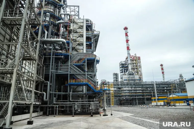 На Антипинском НПЗ коронавирус подтвердился у 19 человек