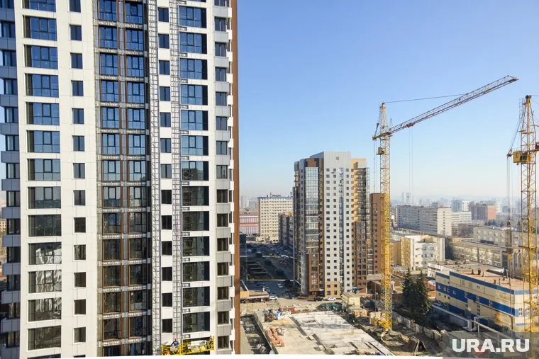 Доля продажи вторичных квартир в городе - 65%