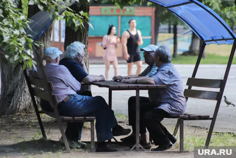 В Общественной палате предложили выплатить пенсионерам по 15 тысяч рублей