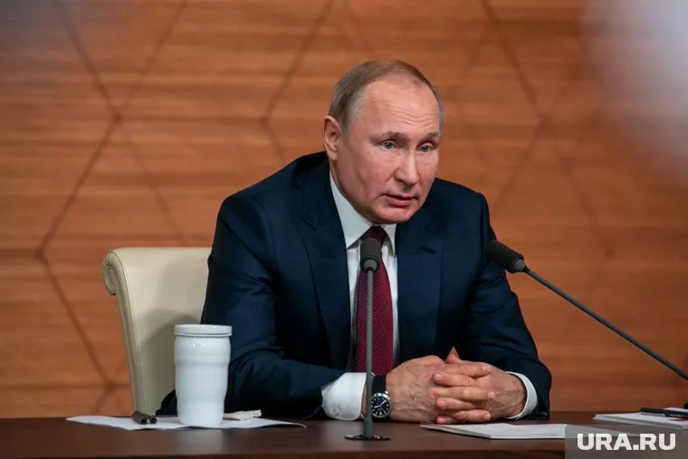 Работу Владимира Путина одобряют более 65,4% россиян