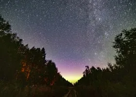 В поселках под Челябинском погас свет, в небе появились странные вспышки