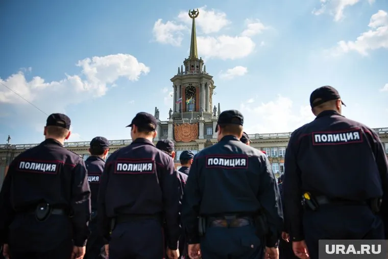 Полицейские Екатеринбурга не пустят уголовников на матчи чемпионата мира по футболу